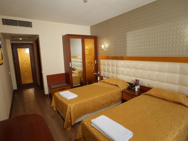 Kayalar Hotel image 17